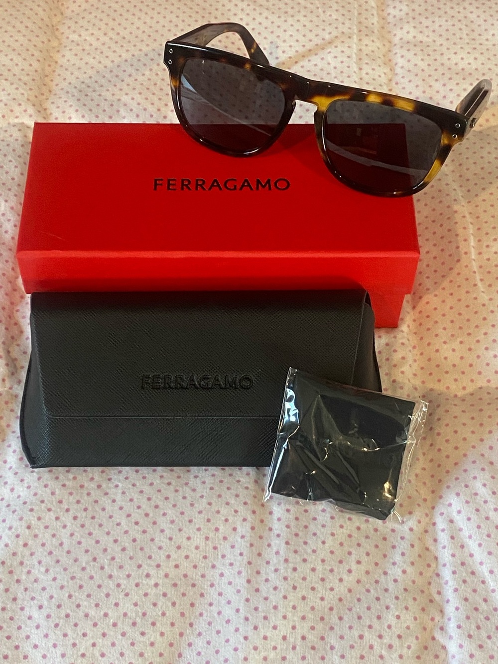 NIB Salvatore Ferragamo Tortoise Rectangle Sunglasses Italy w/Case